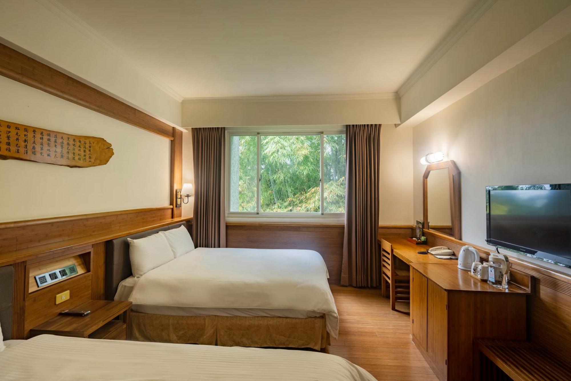 Ginkgo Hotel Lugu Buitenkant foto