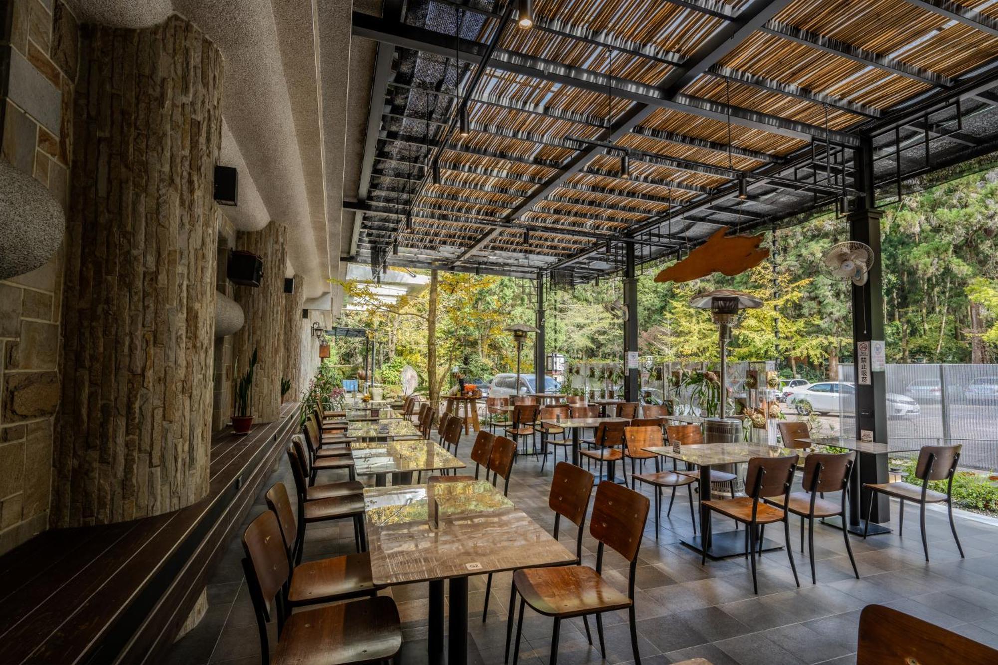 Ginkgo Hotel Lugu Buitenkant foto