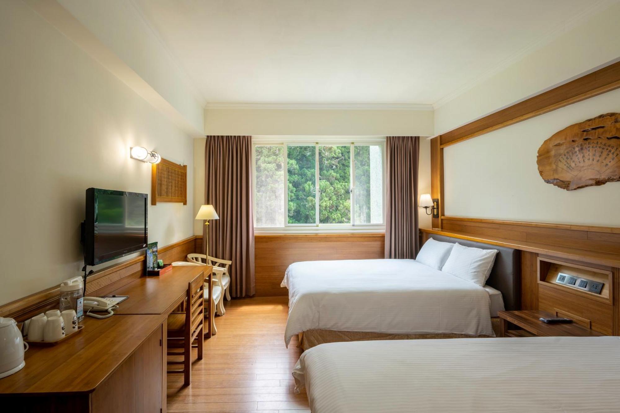 Ginkgo Hotel Lugu Buitenkant foto