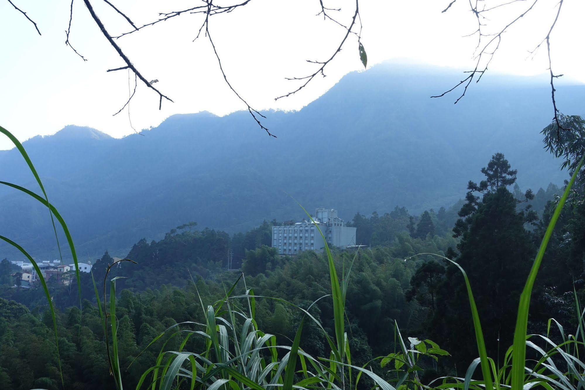 Ginkgo Hotel Lugu Buitenkant foto